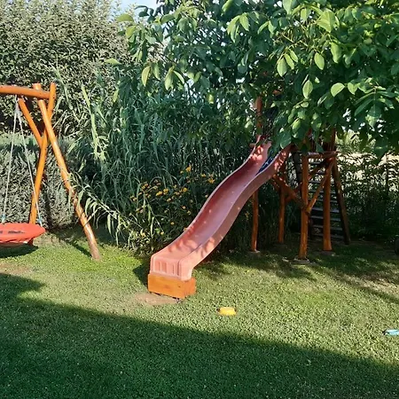 Hajnalka Vendeghaz Apartment Balatonoszod Exterior photo